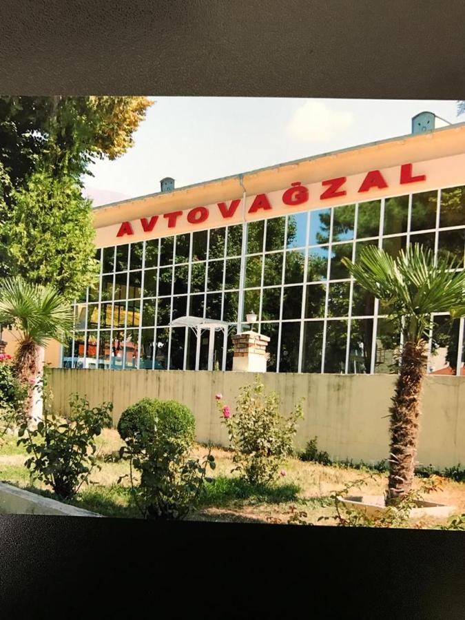 Sheki Avtovagzal Motel Exteriör bild