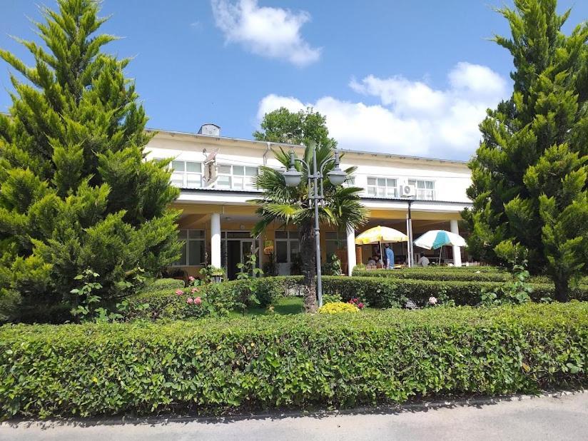 Sheki Avtovagzal Motel Exteriör bild